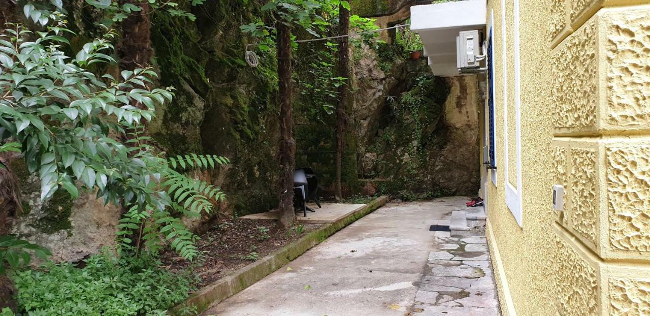 Apartment Kaza In Center, With Terrace, Private Parking, Step To The Sea Opatija Luaran gambar